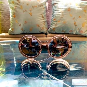 ✨ Quay Australia✨ Grey/Silver Mirror Outside Squad Sunglasses W/Cloth Slip Case